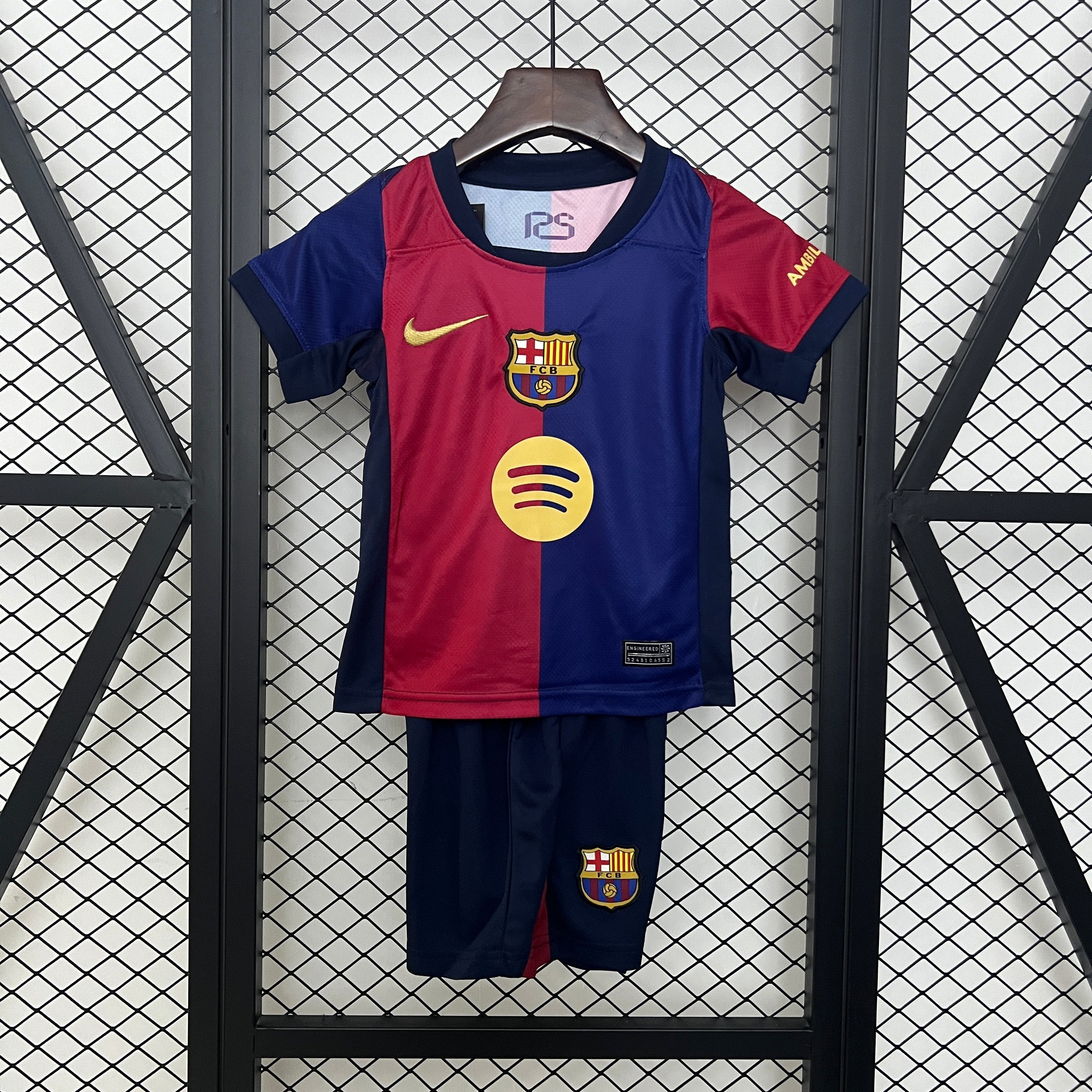 T-shirt e Pantaloncini Bambino FC Barcelona Home 2024/25