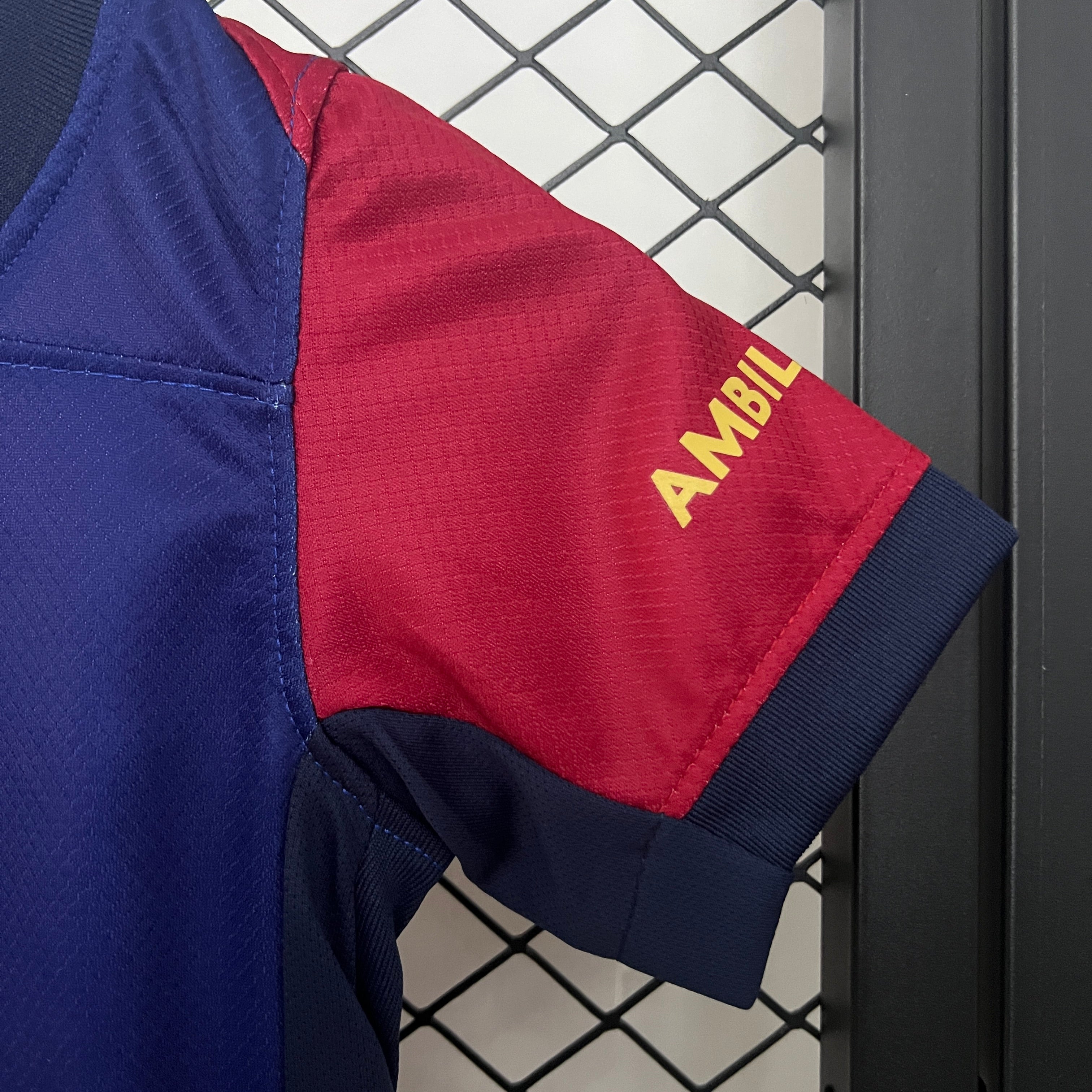 T-shirt e Pantaloncini Bambino FC Barcelona Home 2024/25
