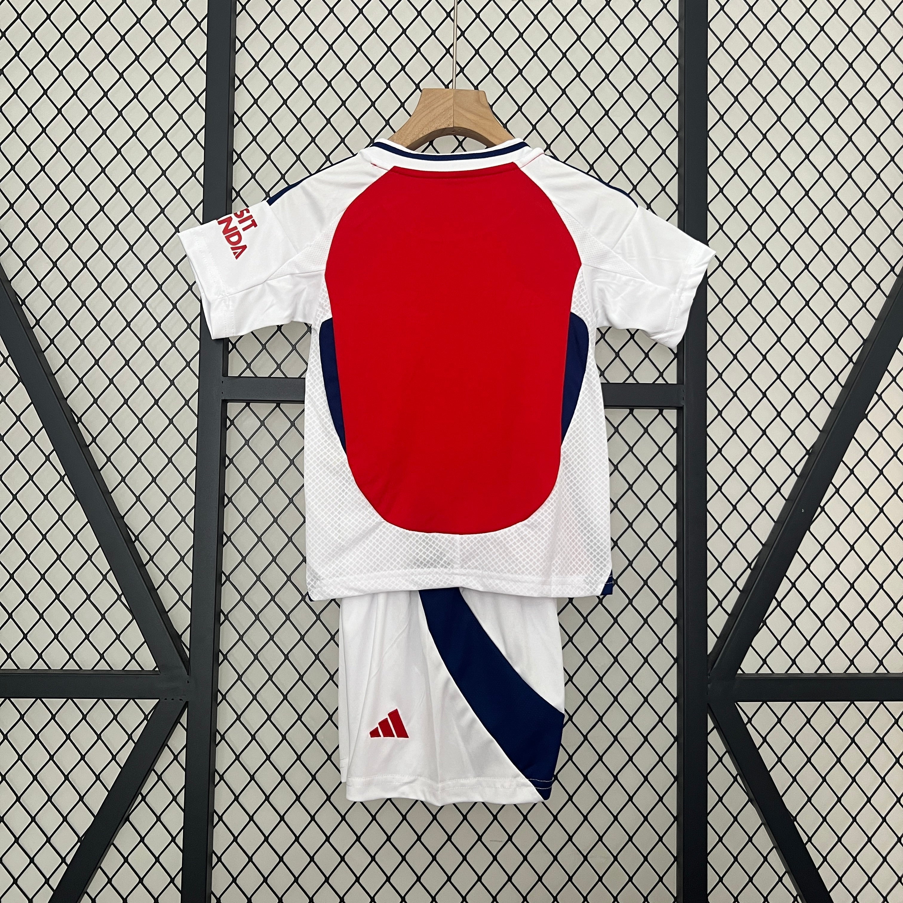 T-shirt e Pantaloncini Bambino Arsenal Home 2024/25