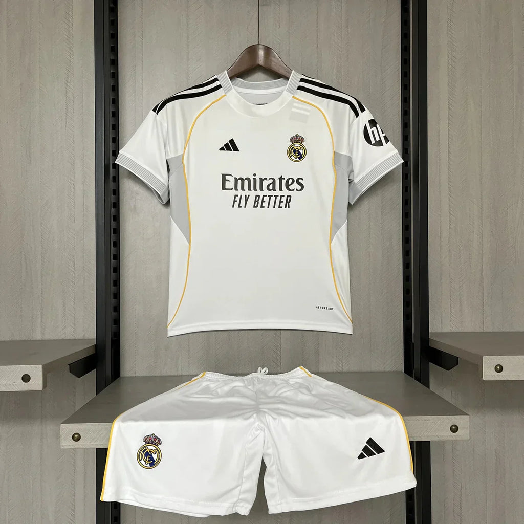 T-shirt e Pantaloncini Bambino Real Madrid Home 2025/26