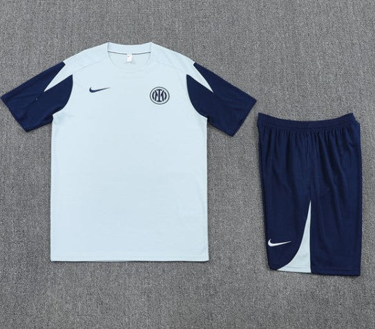 Maglia e Pantaloncini da Allenamento Inter 25/06