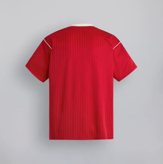 Camisola Manchester United - Edição Especial ICONS