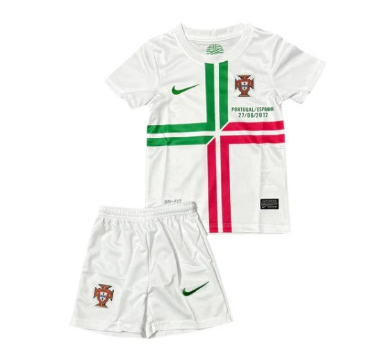 Kit Infantil Portugal Home Retro 2012