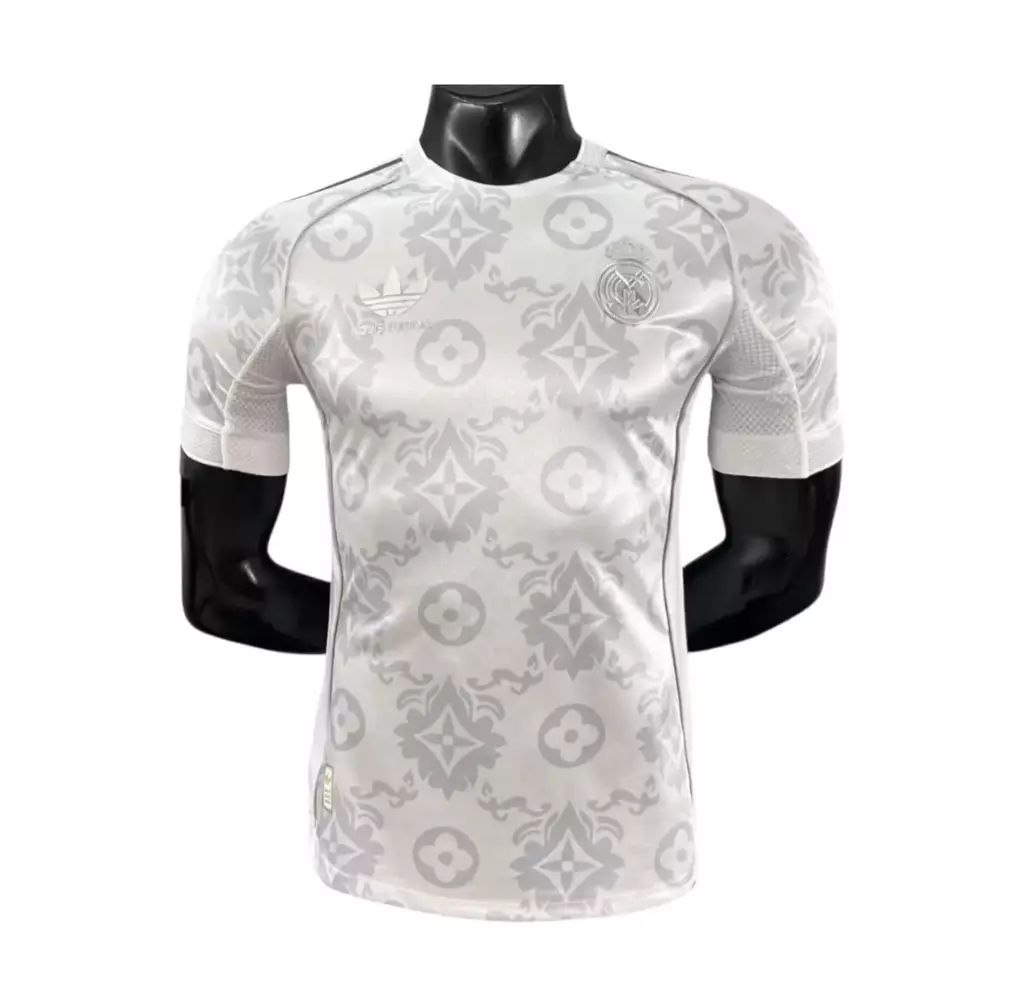 Camisola Real Madrid x Louis Vuitton Edição Especial 2025/26 – Versão Jogador